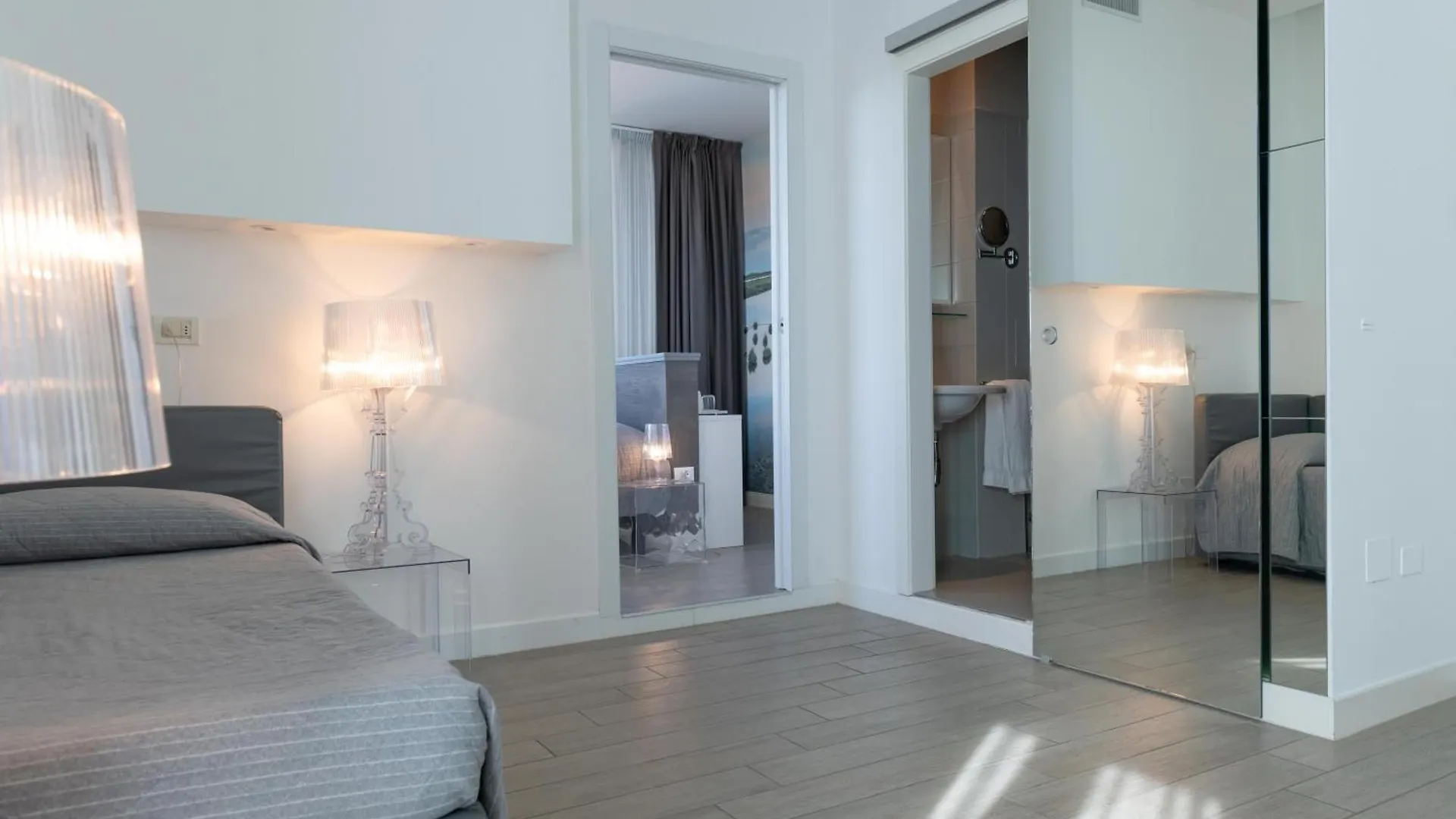 Perla Verde Hotel Морской Милан