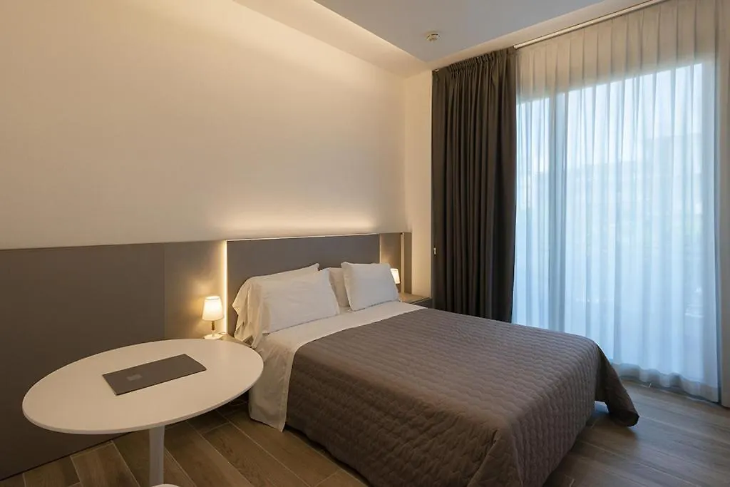 Perla Verde Hotel Морской Милан