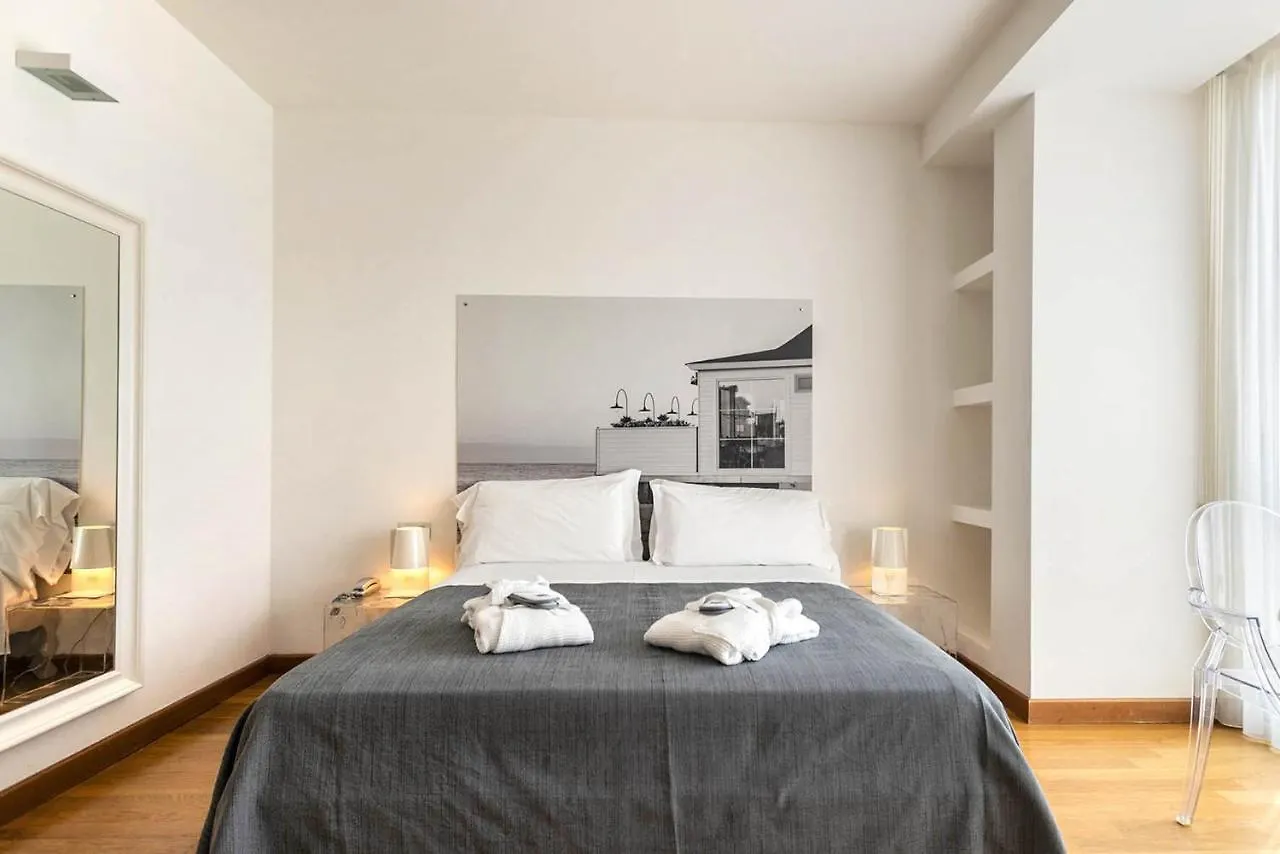 Perla Verde Hotel Морской Милан